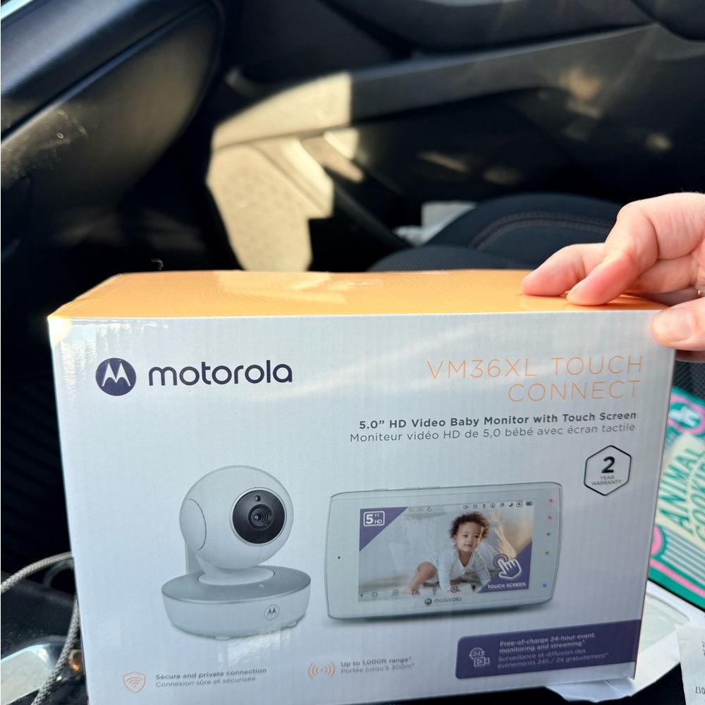 Motorola VM36XL Touch Connect Baby Monitor - White and Orange